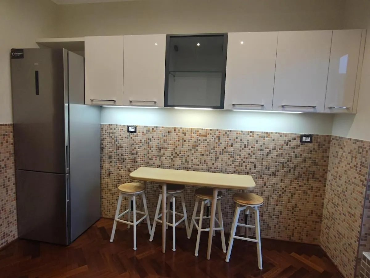 Periferia Chic Apartment Milan 0*,