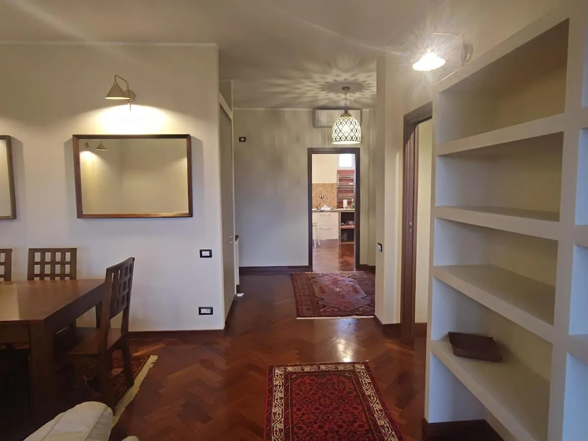 Periferia Chic Apartment Milan 0*,