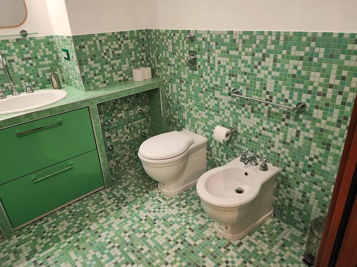 Periferia Chic Apartment Milan