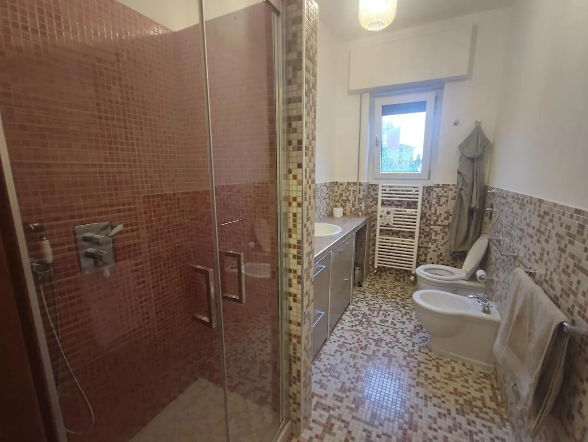 Periferia Chic Apartment Milan