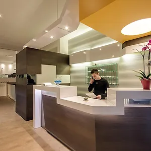 3* فندق جينيوس داون تاون