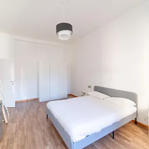 Hbhall Residenze Darsena Milán