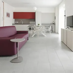 Апартаменты Joivy Charming Flats In The Heart Of Porta Nuova, Милан