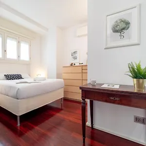 Vigliani 19 Apartament